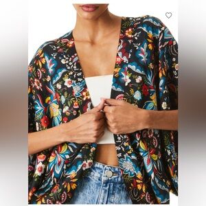 Alice + Olivia Tracy Cocoon Reversible Floral Shrug Kimono Cardigan Size M/L